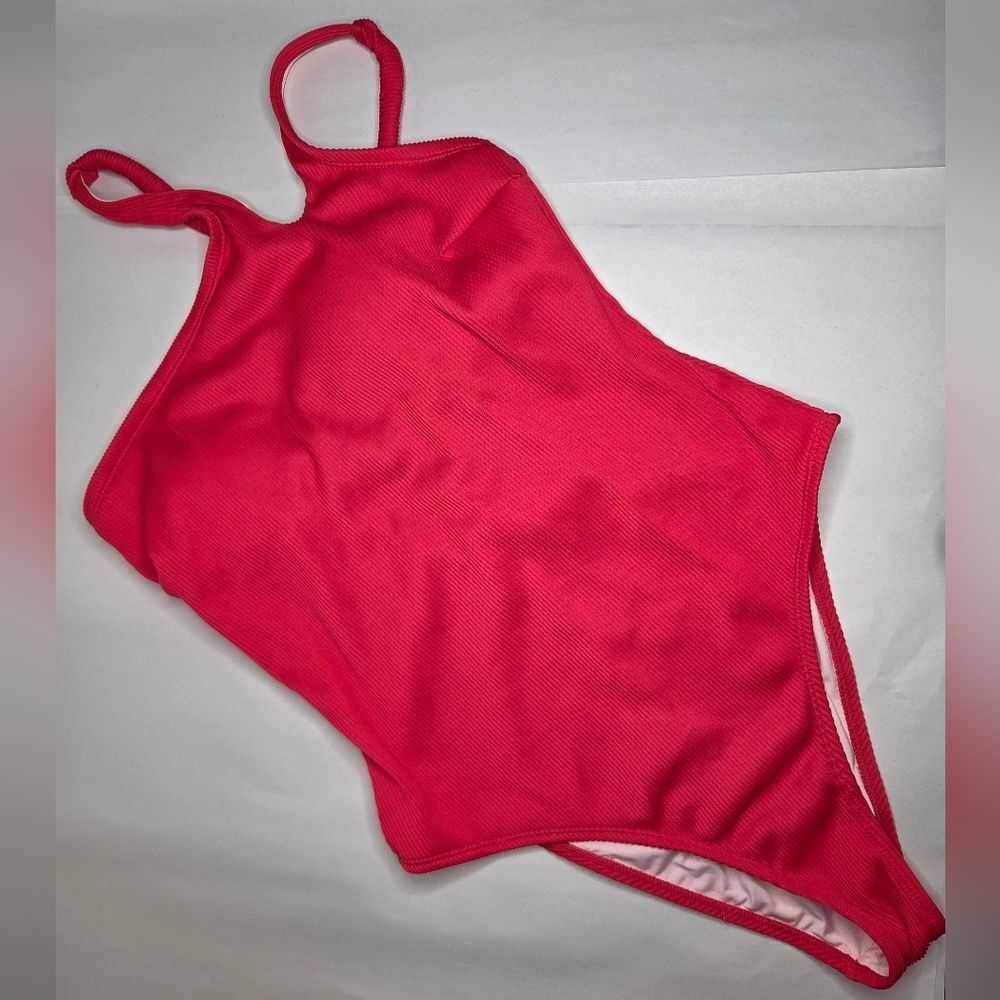 NWT Cupshe True Red Strappy One Shoulder One Piece Size L - Picture 2 of 7